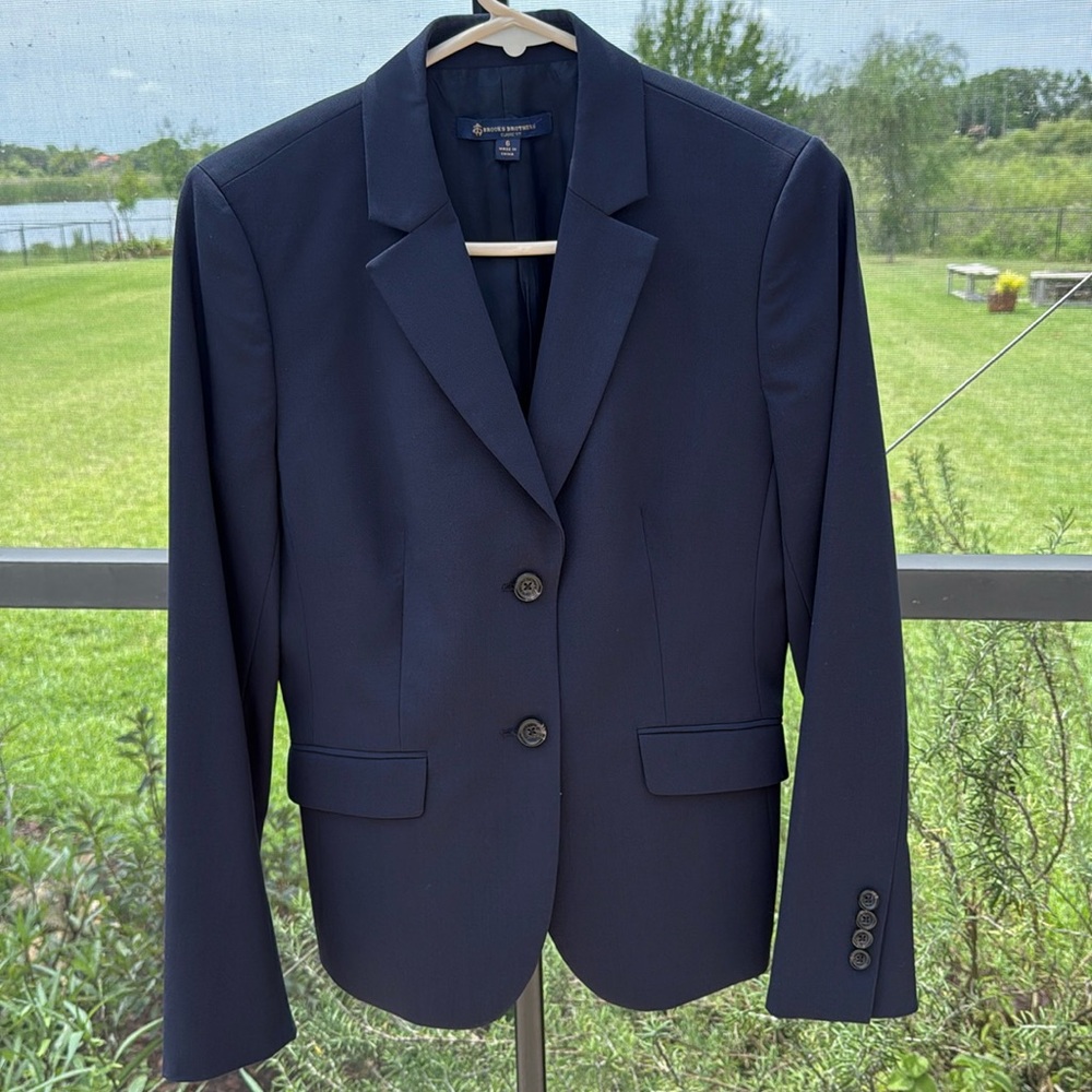 Brooks Brothers Dark Navy Blue Women's Blazer Two Buttons Back Slit 6